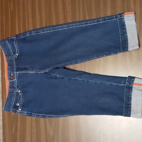 Coldwater Creek Size 4P Cuffed Capris - Picture 1 of 4